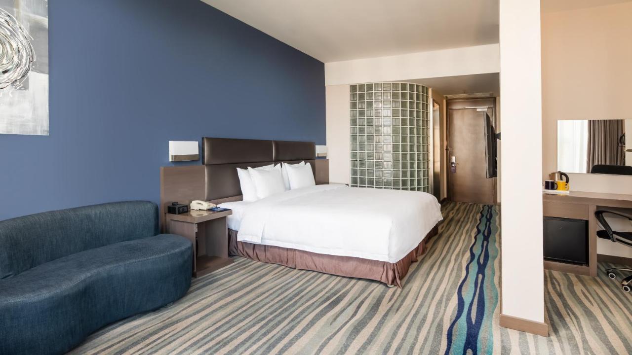 Holiday Inn Express Shenyang North Station By Ihg Exterior foto